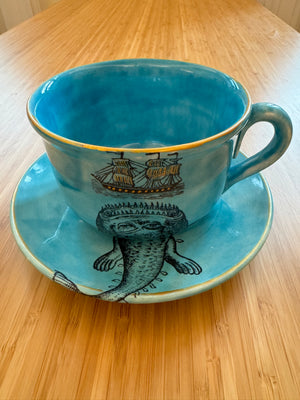 Omas Teapot mit Untertasse